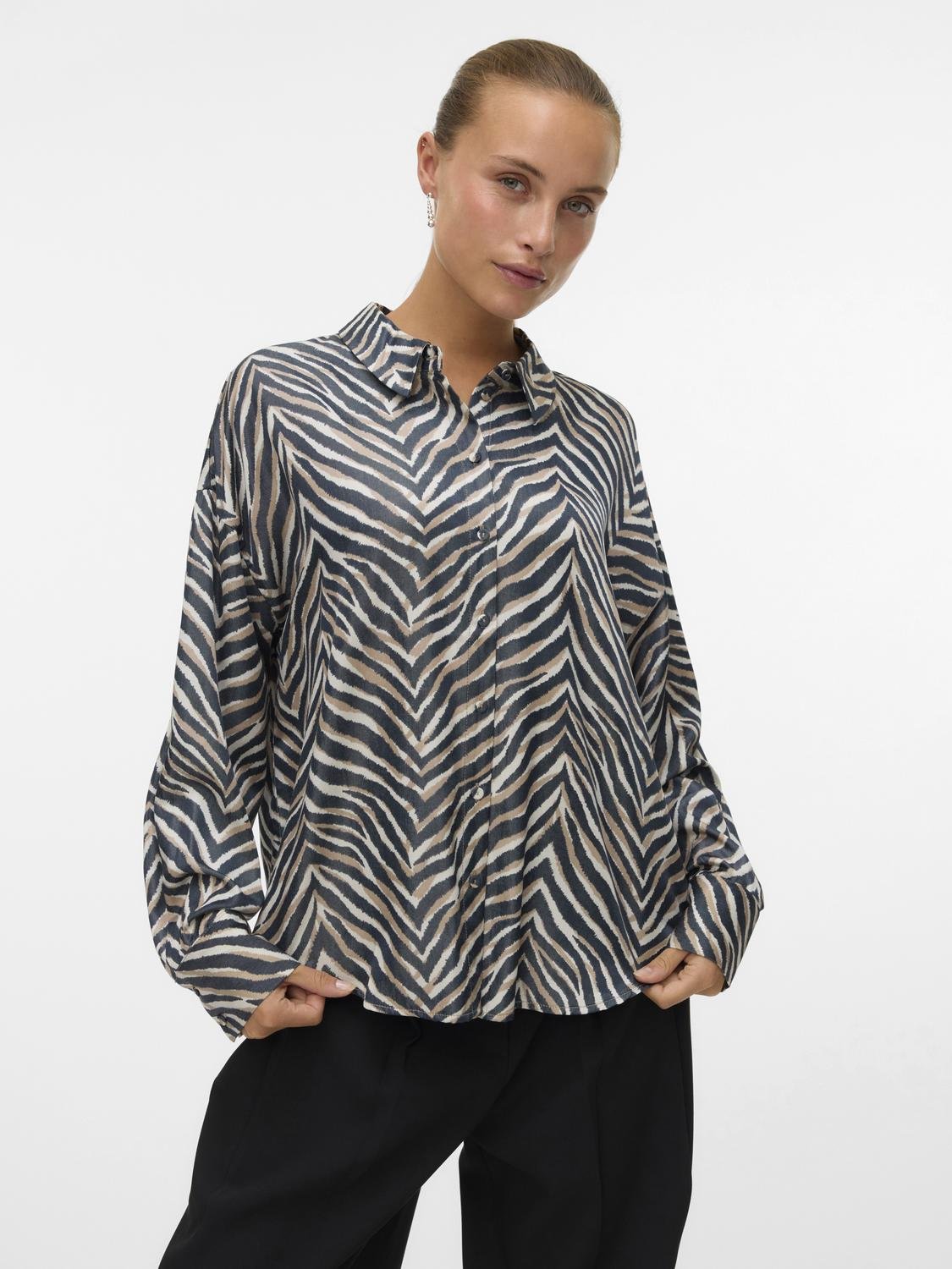 VMVINA Shirt - Black - VERO MODA & VILA Bergvik